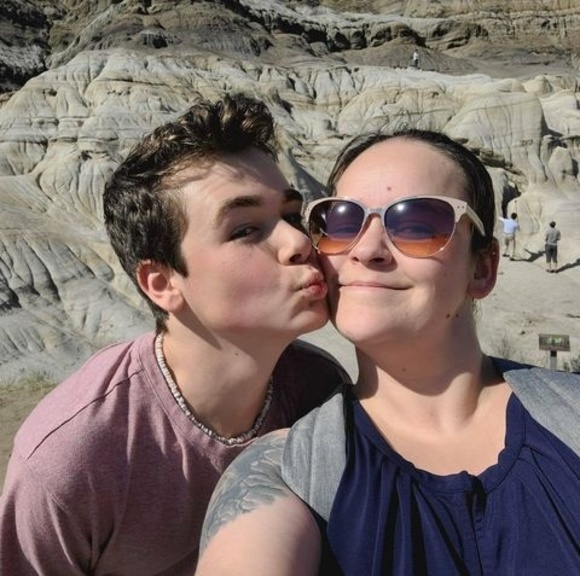 Meet your Posher, Brittany - Picture 1 of 1